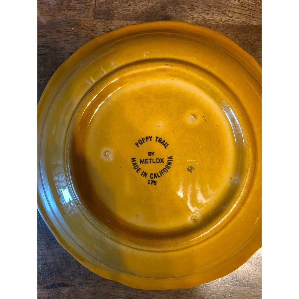 Metlox Poppy Trail Yellow Scalloped Bowl Vintage California Pottery 176 8.5in